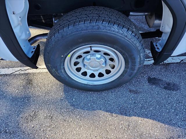 2026 GMC Sierra 1500 Crew Cab, Short Bed, Pro, 4WD