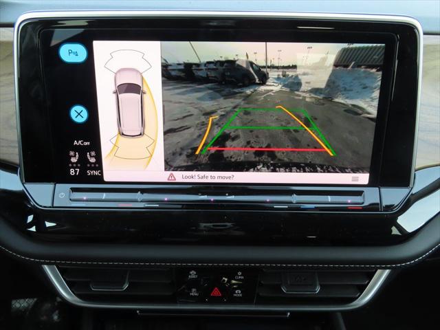 2026 Volkswagen Atlas SE with Technology