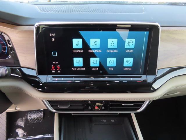 2026 Volkswagen Atlas SE with Technology