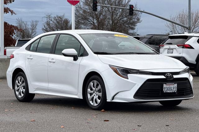 Used 2025 Toyota Corolla LE with VIN 5YFB4MDE9SP275398 for sale in Northfield, Minnesota