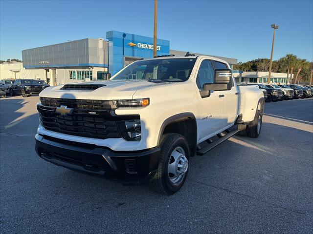 2026 Chevrolet Silverado 3500HD Crew Cab, Long Bed, WT Dual Rear Wheel, RWD