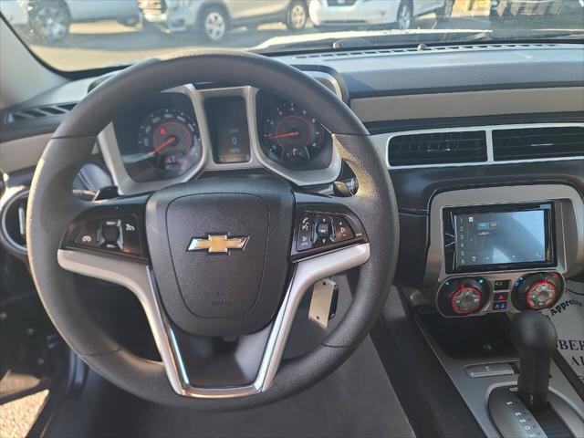 2015 Chevrolet Camaro LS 2dr Coupe w/2LS