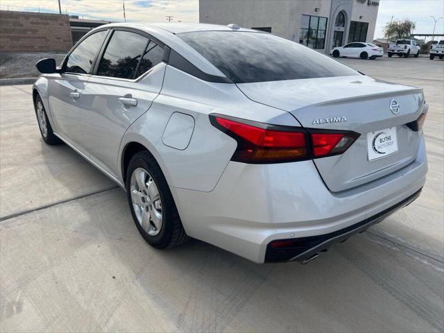 2021 Nissan Altima SR FWD