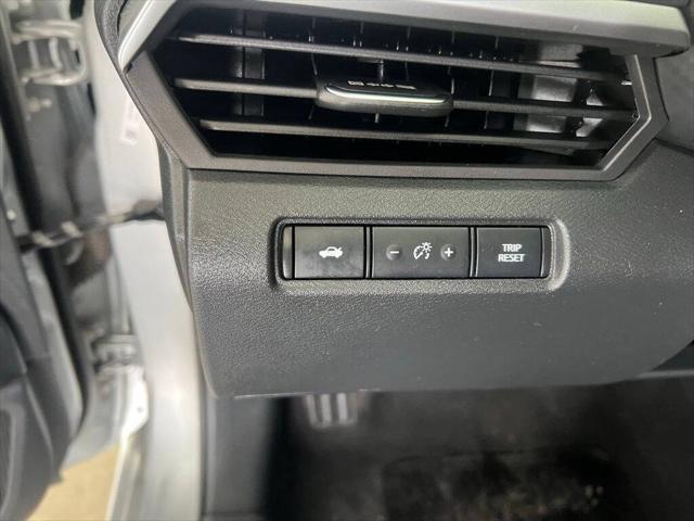 2021 Nissan Altima SR FWD