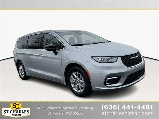 2024 Chrysler Pacifica Touring L for sale in St Peters, MO