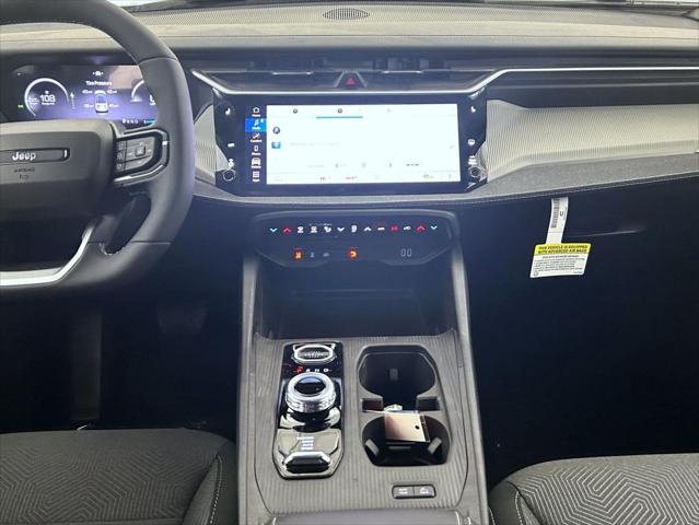 2026 Jeep Cherokee Laredo 4x4