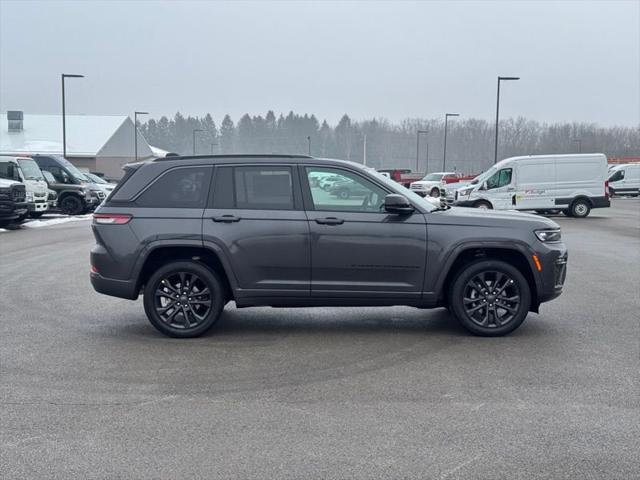 2026 Jeep Grand Cherokee GRAND CHEROKEE LIMITED RESERVE 4X4