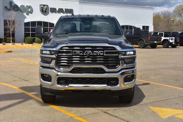2026 RAM Ram 2500 RAM 2500 TRADESMAN CREW CAB 4X4 64 BOX