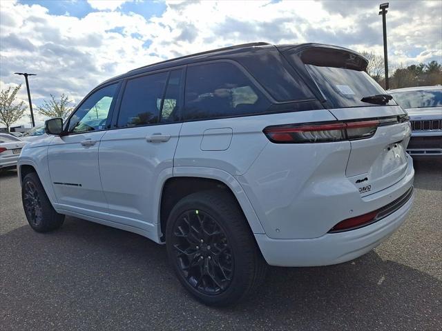 2026 Jeep Grand Cherokee GRAND CHEROKEE SUMMIT 4X4