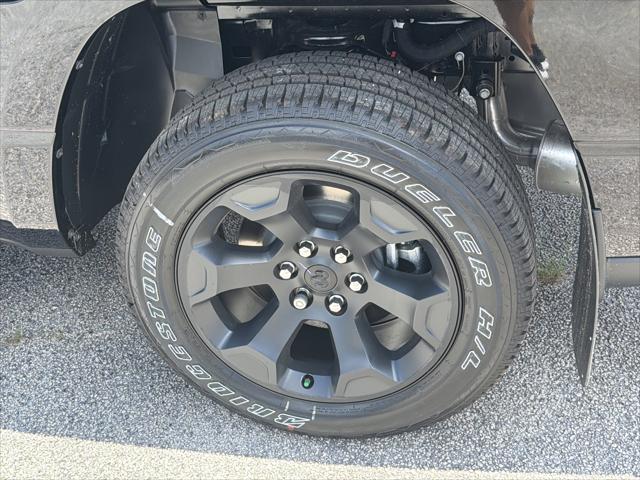 2026 Ram 1500 Express Crew Cab 4x4 57 Box