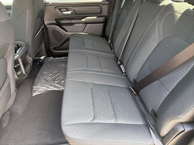 2026 Ram 1500 Express Crew Cab 4x4 57 Box