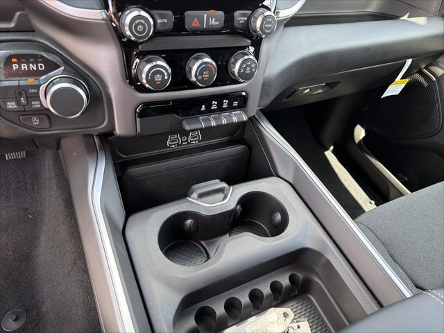 2026 Ram 1500 Express Crew Cab 4x4 57 Box