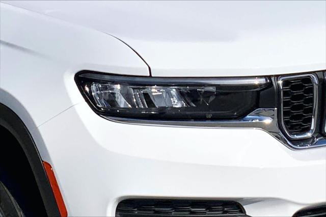 2026 Jeep Grand Cherokee Altitude 4x2