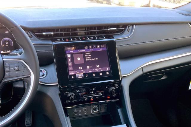 2026 Jeep Grand Cherokee Altitude 4x2