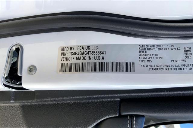 2026 Jeep Grand Cherokee Altitude 4x2