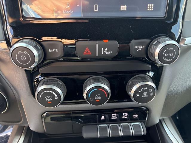 2026 Ram 1500 Express Crew Cab 4x4 5'7" Box