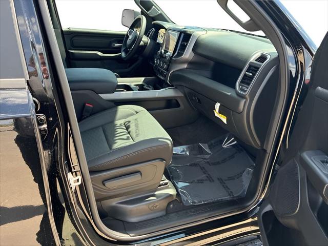 2026 Ram 1500 Express Crew Cab 4x4 5'7" Box