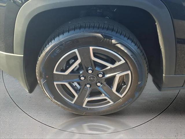 2026 Jeep Cherokee Laredo 4x4