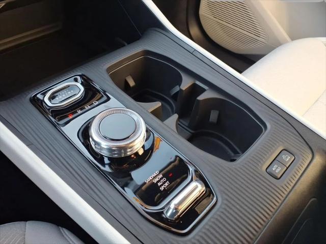 2026 Jeep Cherokee Laredo 4x4