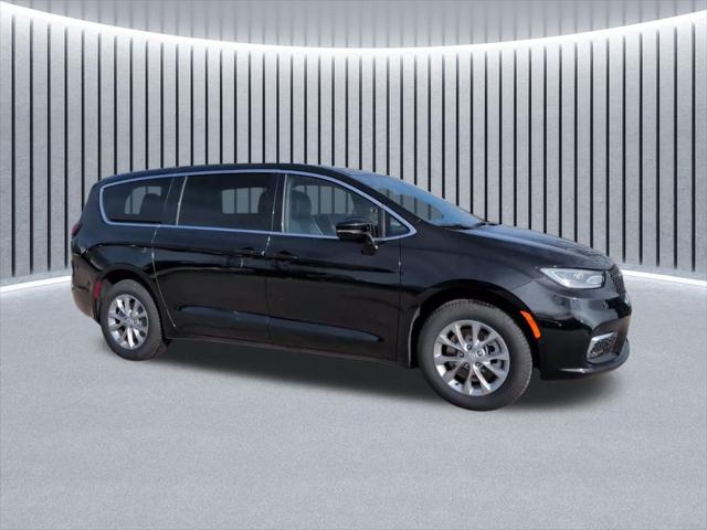 2026 Chrysler Pacifica PACIFICA LIMITED AWD