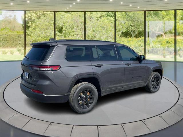 2026 Jeep Grand Cherokee GRAND CHEROKEE L LAREDO ALTITUDE 4X4