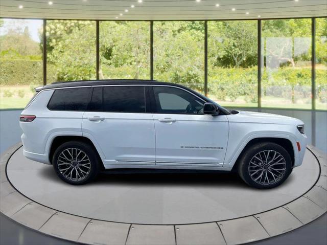 2026 Jeep Grand Cherokee GRAND CHEROKEE L SUMMIT 4X4 2026 Jeep Grand Cherokee GRAND CHEROKEE L SUMMIT 4X4