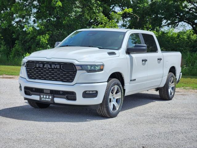 2026 RAM Ram 1500 RAM 1500 EXPRESS CREW CAB 4X2 57 BOX