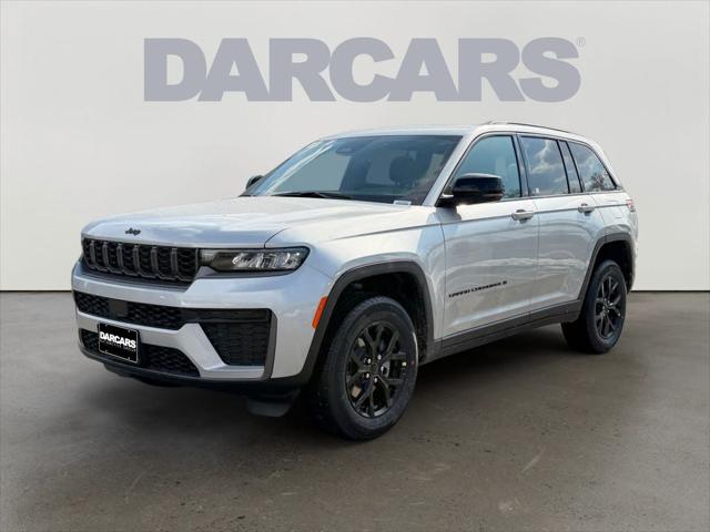 2026 Jeep Grand Cherokee GRAND CHEROKEE LAREDO ALTITUDE 4X4 2026 Jeep Grand Cherokee GRAND CHEROKEE LAREDO ALTITUDE 4X4