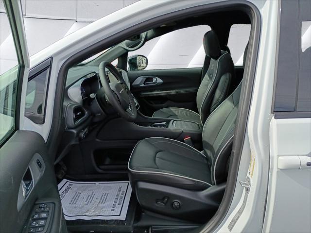 2026 Chrysler Pacifica Limited AWD
