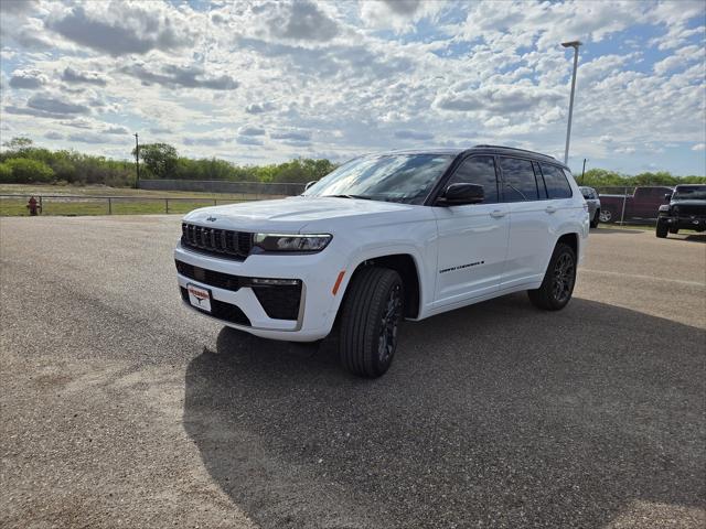 2026 Jeep Grand Cherokee GRAND CHEROKEE L SUMMIT 4X4