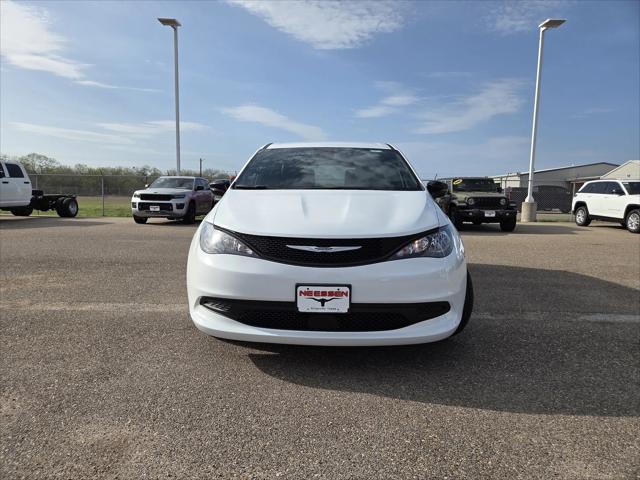 2026 Chrysler Voyager VOYAGER LX