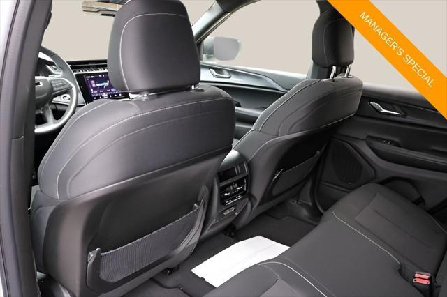 2026 Jeep Grand Cherokee Altitude 4x2