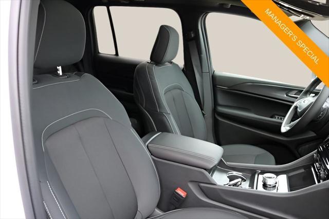 2026 Jeep Grand Cherokee Altitude 4x2