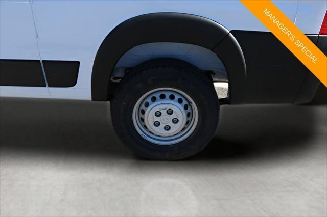 2026 Ram ProMaster Cargo Van Tradesman Low Roof 136" WB w/Pass Seat