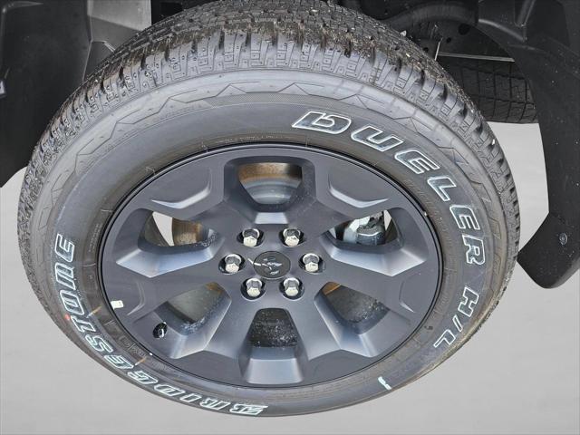 2026 Ram 1500 Express Crew Cab 4x4 57 Box