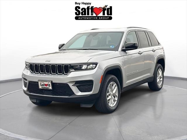 2026 Jeep Grand Cherokee GRAND CHEROKEE LAREDO X 4X4