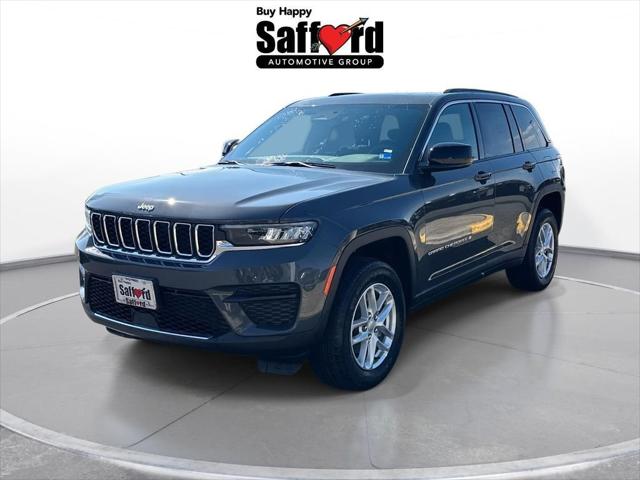 2026 Jeep Grand Cherokee GRAND CHEROKEE LAREDO X 4X4
