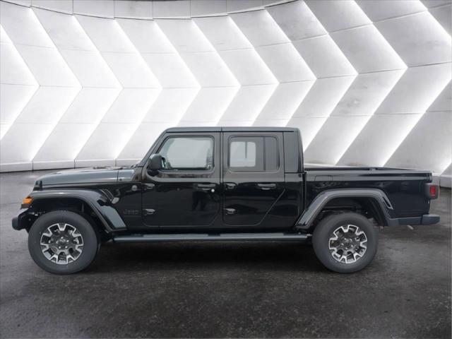 2026 Jeep Gladiator GLADIATOR SAHARA 4X4 2026 Jeep Gladiator GLADIATOR SAHARA 4X4