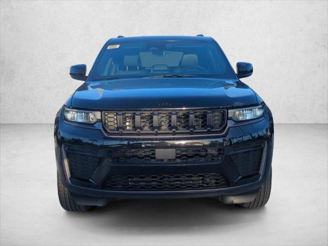 2026 Jeep Grand Cherokee GRAND CHEROKEE LAREDO ALTITUDE 4X2