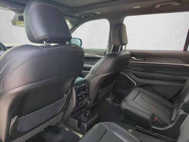2026 Jeep Grand Cherokee Limited 4x2