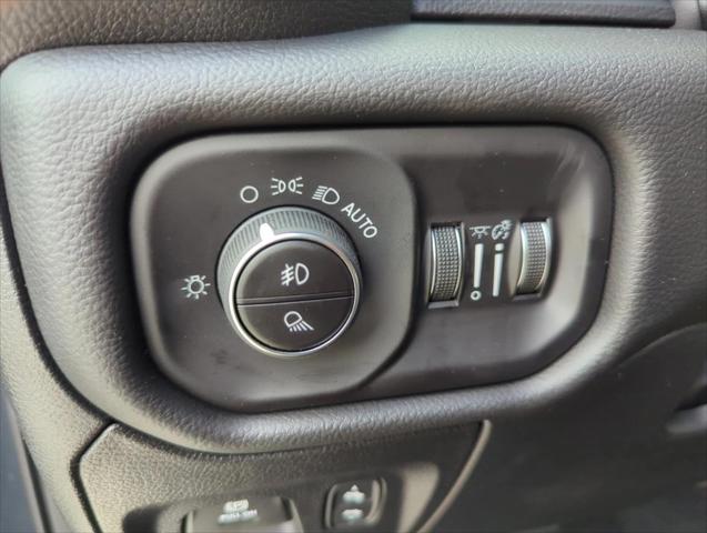 2026 Ram 1500 Laramie Crew Cab 4x4 5'7" Box