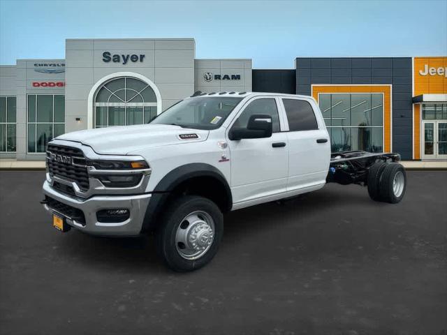 2026 RAM Ram 5500 Chassis Cab RAM 5500 TRADESMAN CHASSIS CREW CAB 4X4 84 CA