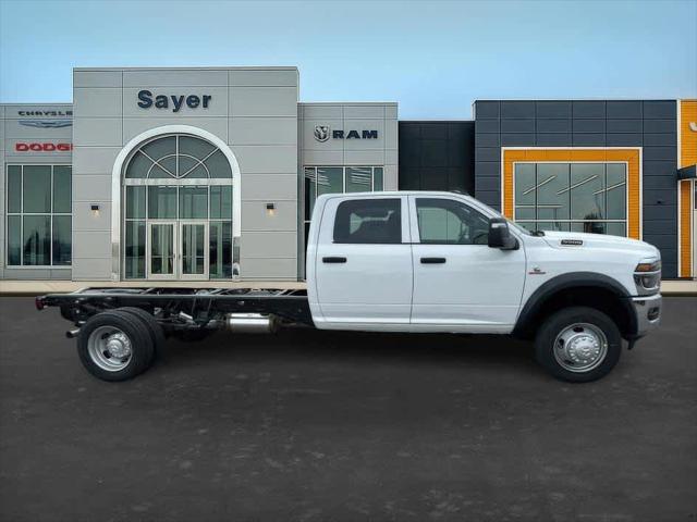 2026 RAM Ram 5500 Chassis Cab RAM 5500 TRADESMAN CHASSIS CREW CAB 4X4 84 CA 2026 RAM Ram 5500 Chassis Cab RAM 5500 TRADESMAN CHASSIS CREW CAB 4X4 84 CA