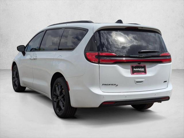2026 Chrysler Pacifica Select AWD
