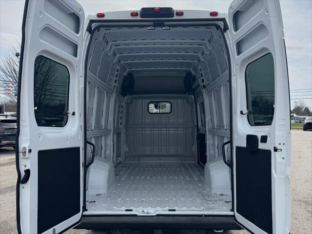 2026 Ram ProMaster Cargo Van Tradesman Super High Roof 159" WB EXT w/Pass Seat