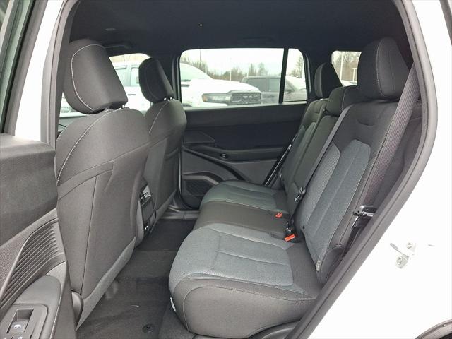 2026 Jeep Cherokee Laredo 4x4