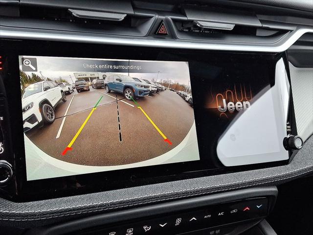 2026 Jeep Cherokee Laredo 4x4