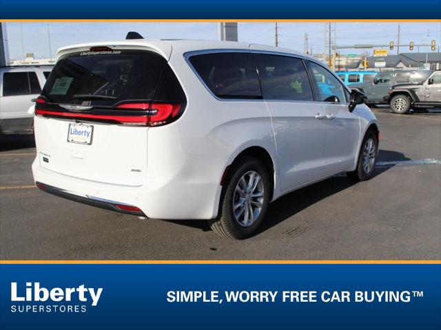 2026 Chrysler Pacifica PACIFICA SELECT AWD