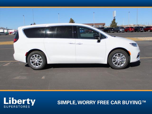 2026 Chrysler Pacifica PACIFICA SELECT AWD