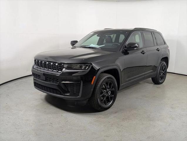 2026 Jeep Grand Cherokee GRAND CHEROKEE LAREDO ALTITUDE 4X4